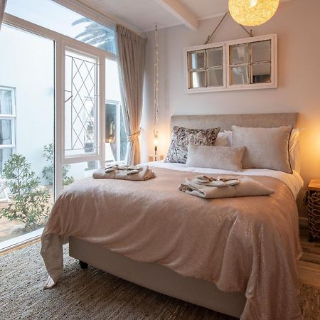 Salt Boutique Guesthouse By Curiocity (Adults Only) Блаубергстранд Экстерьер фото