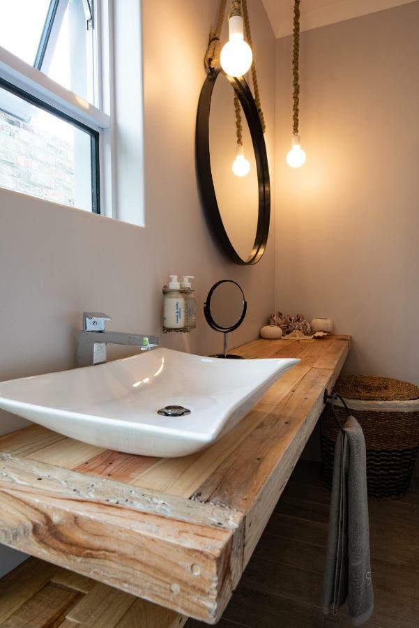 Salt Boutique Guesthouse By Curiocity (Adults Only) Блаубергстранд Экстерьер фото